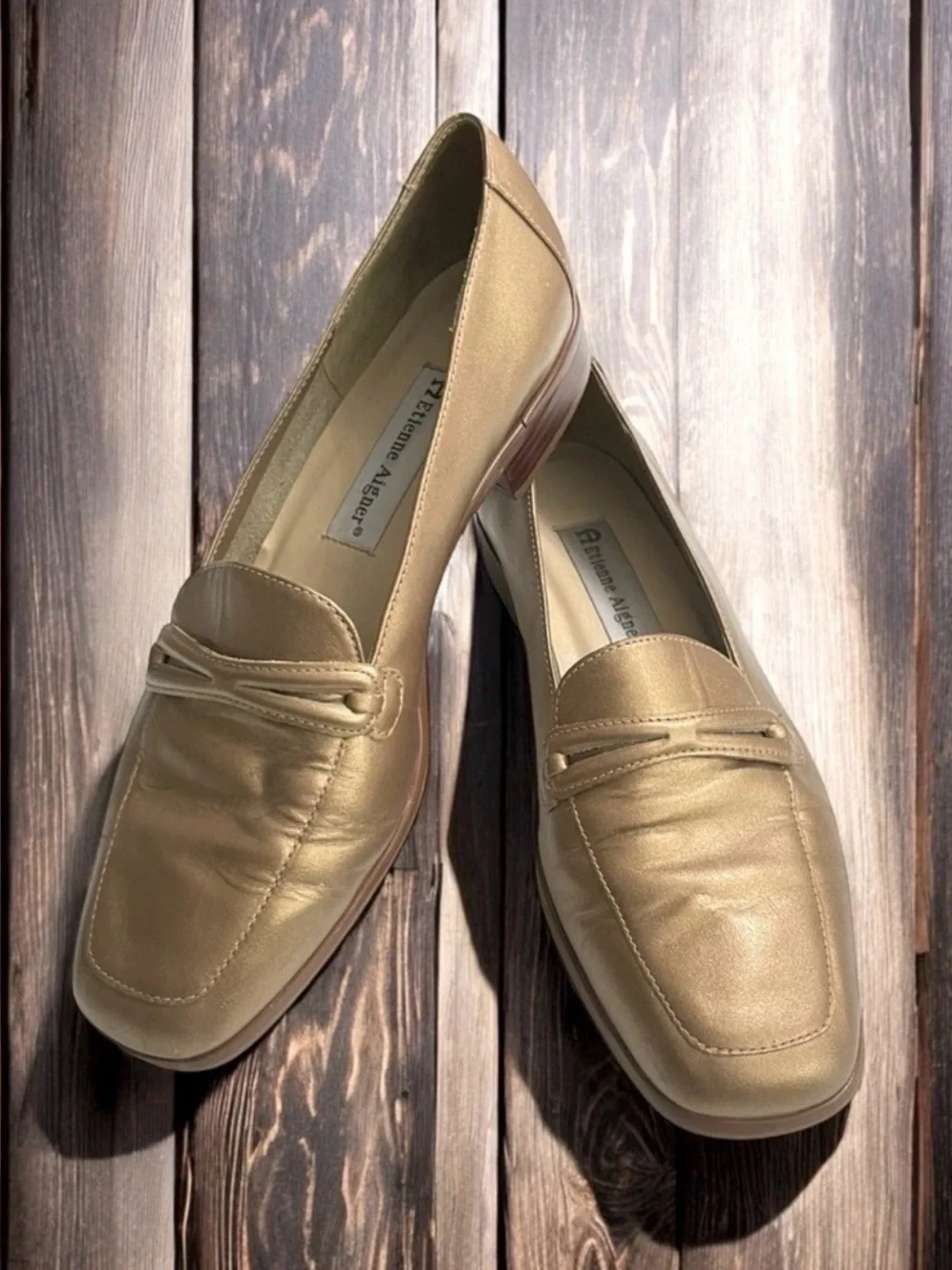 Etienne Aigner Stella Gold Leather Loafers Sz 7M, Y2K, 90’s, preppy